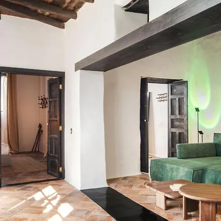 Canaryislandshost I La Casa Del Doctor Teguise (Lanzarote)